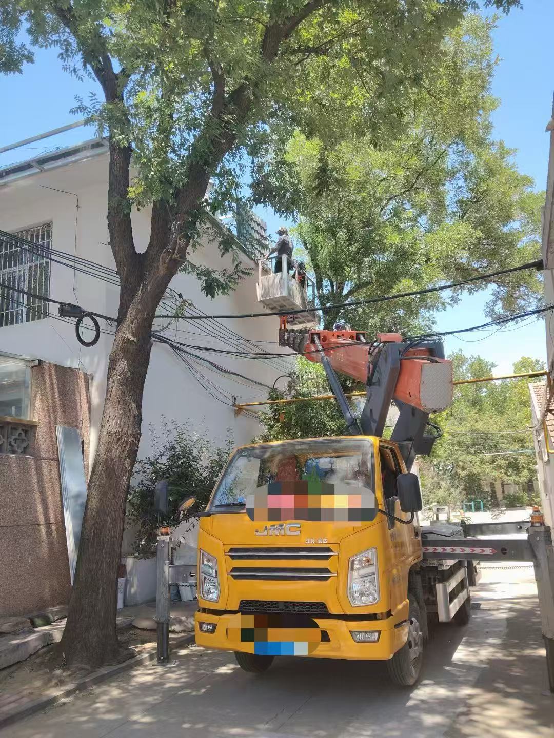 五原县高空作业车能吊装重物吗？最大承载多少公斤？